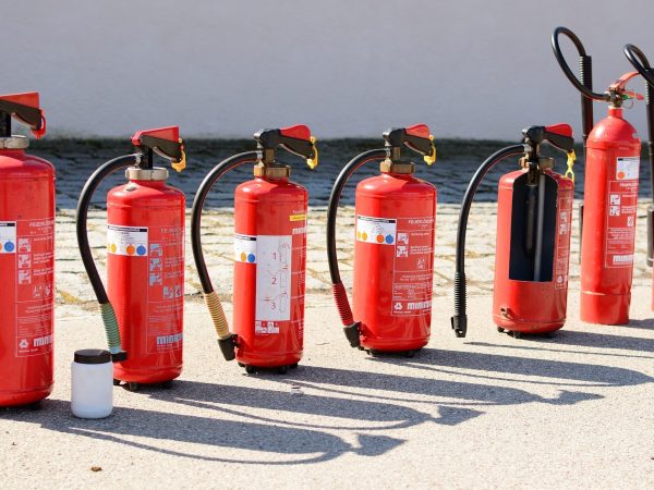 Fire extinguisher 712975 1920